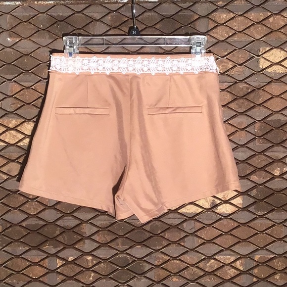 Ruis Collection shorts tan side zip M - Picture 2 of 7